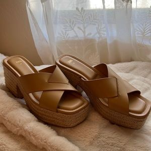 New Zara Wedge Sandals. NEVER WORN womens size 37 or US size 7
